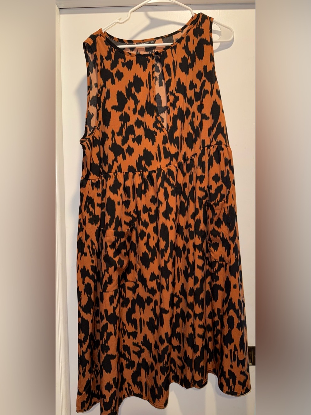 SHEIN Orange and Black Leopard Print Midi Dress